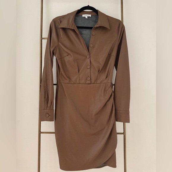 Heartloom | Revolve | Charlize Wrap Dress ~ Vegan Leather Wrap ~ Size Small - Picture 7 of 8